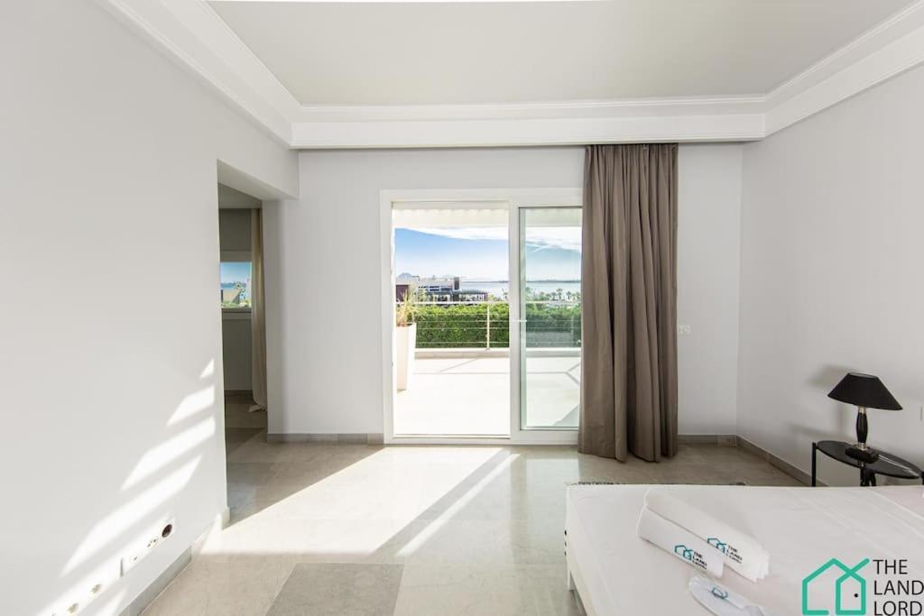 Cassel: Avec Piscine Et Vue Sur Le Lac Villa Tunis